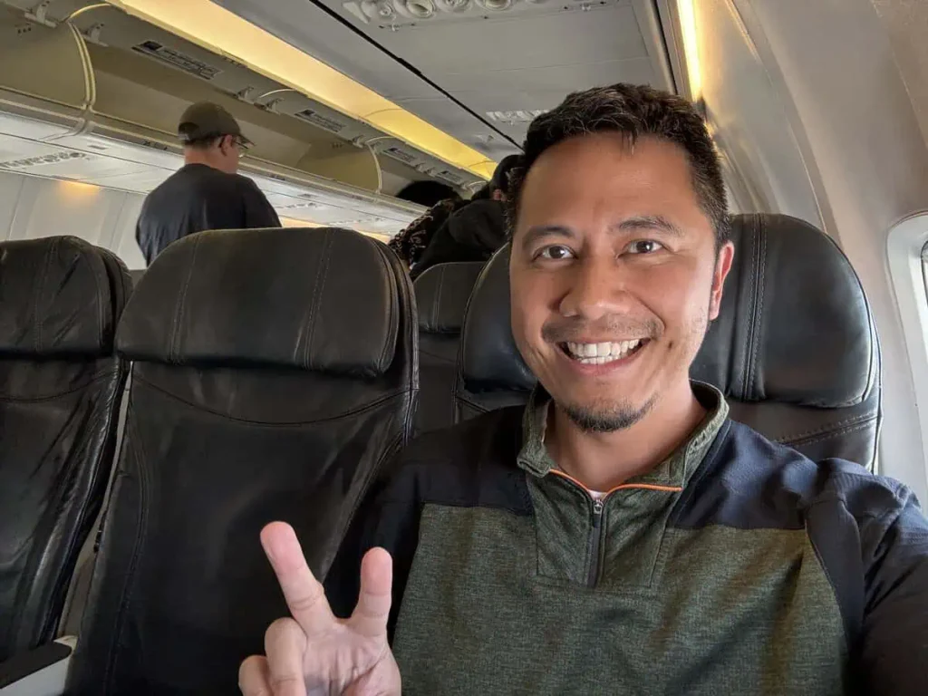 Me in Alaska Airlines B737-800 Economy