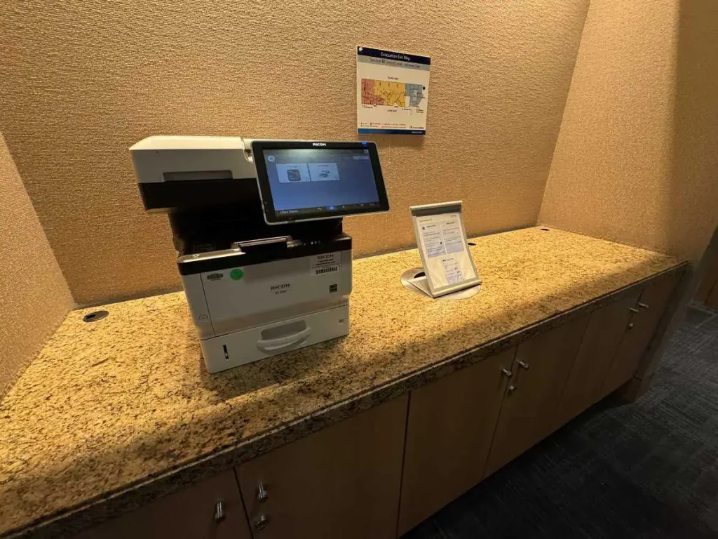 Admirals Club DFW Terminal B Printer Fax