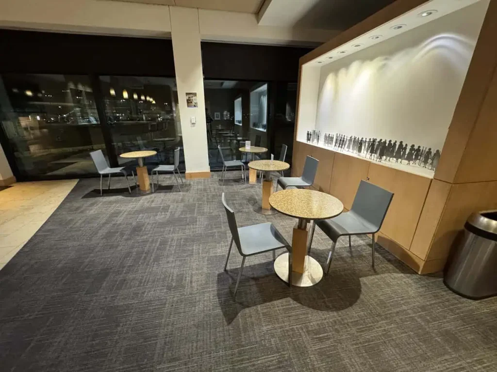 Admirals Club DFW Terminal B Dining Area