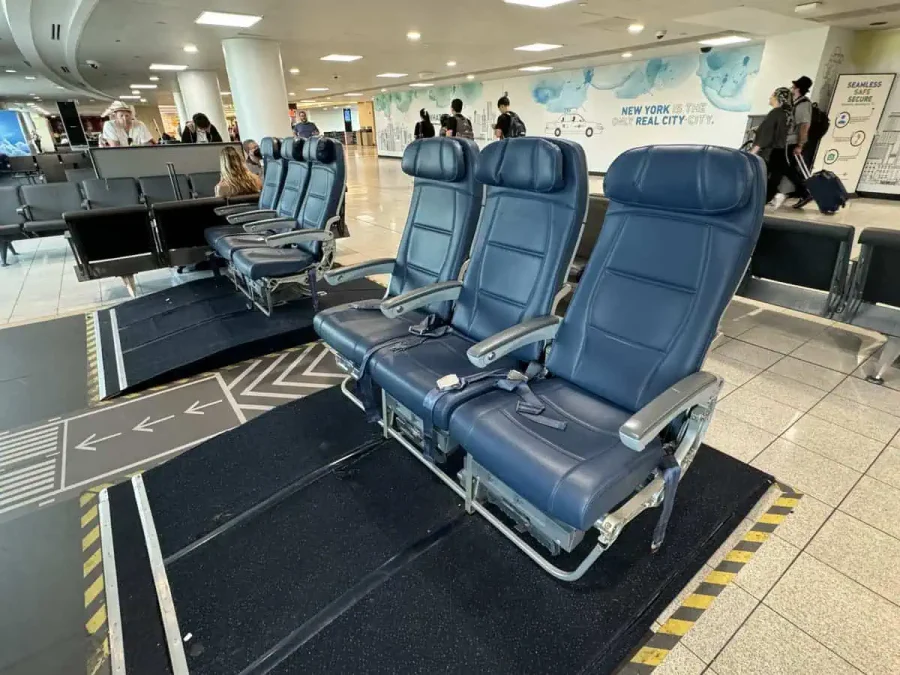 Check In-02-Airline Seats Terminal