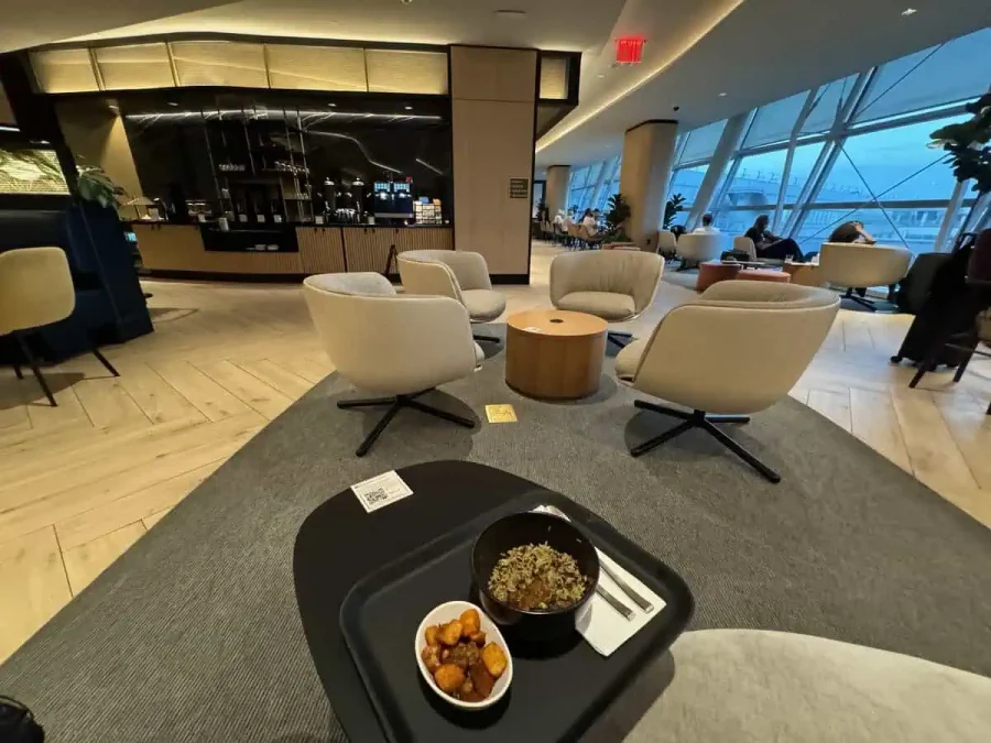 Lounges-Sapphire-01-Spaces-01