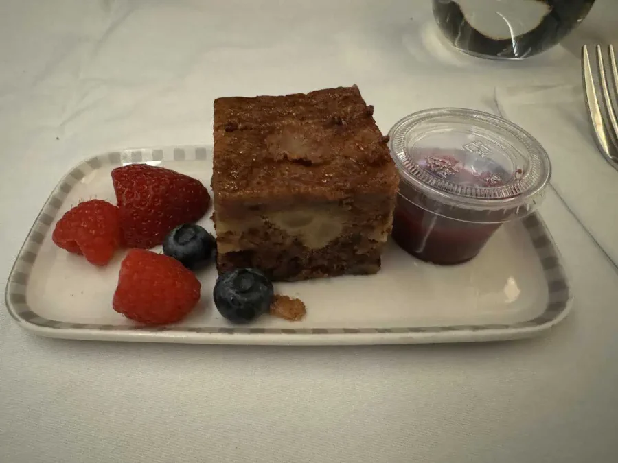 SQ 23 Prearrival-04-Dessert