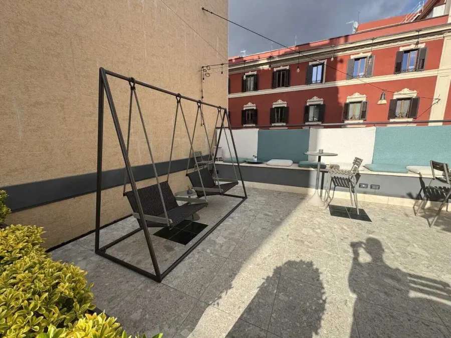 The Spring House_Outdoor Area_02-Seating