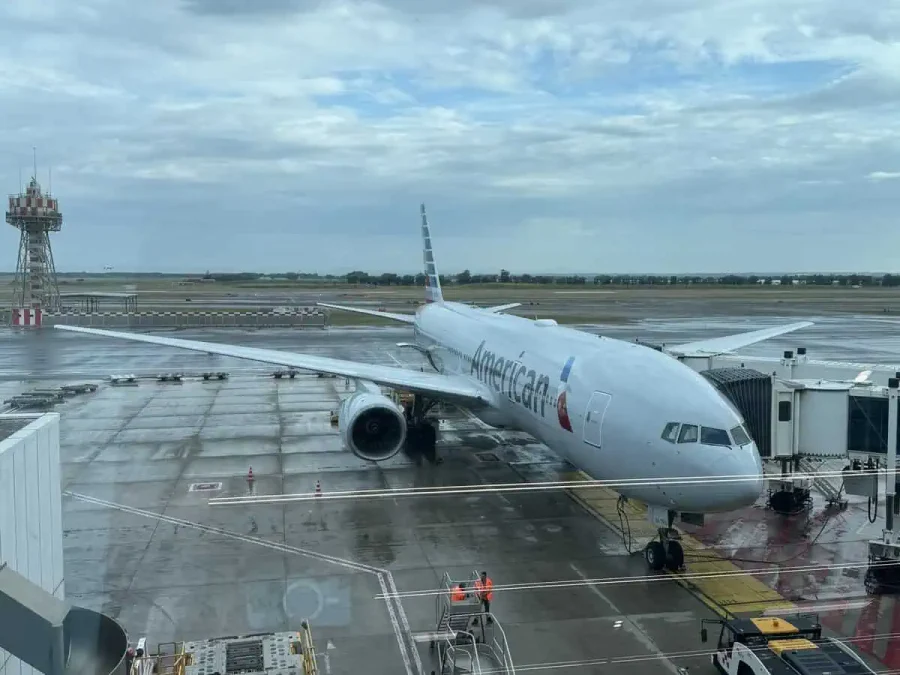 AA_B777-200_N784AN_FCO-02