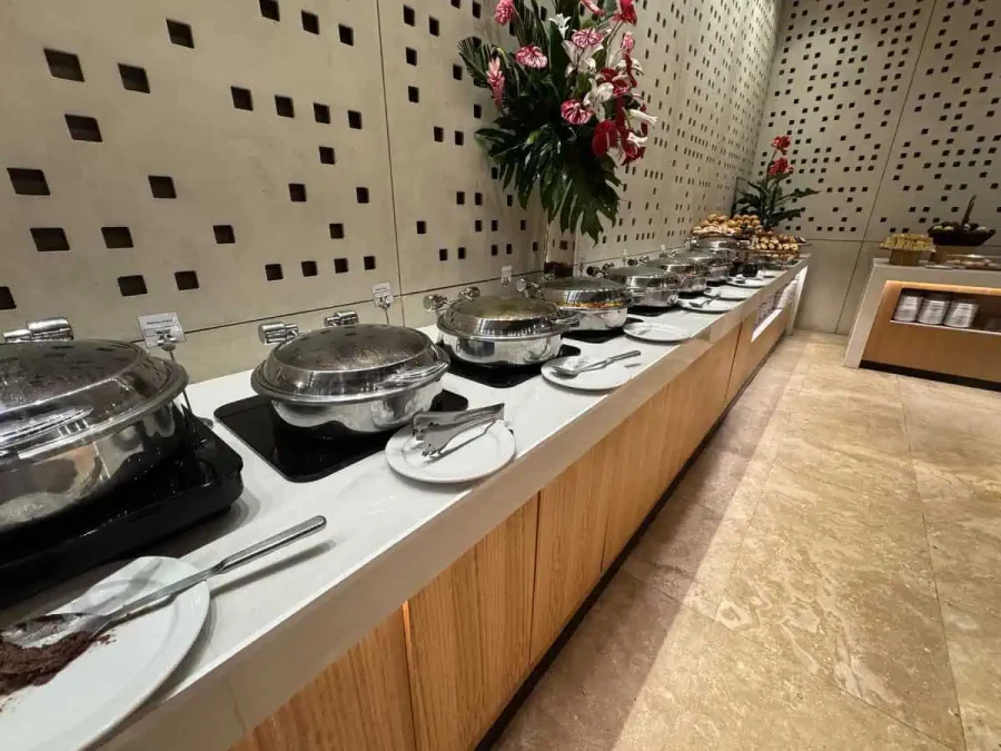 Hilton San Salvador_El Mirador_02-Breakfast Hot Foods