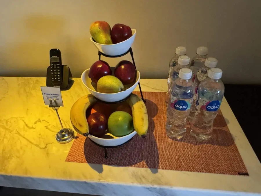 Hilton San Salvador_Executive Lounge_11-Breakfast Fruits and Water