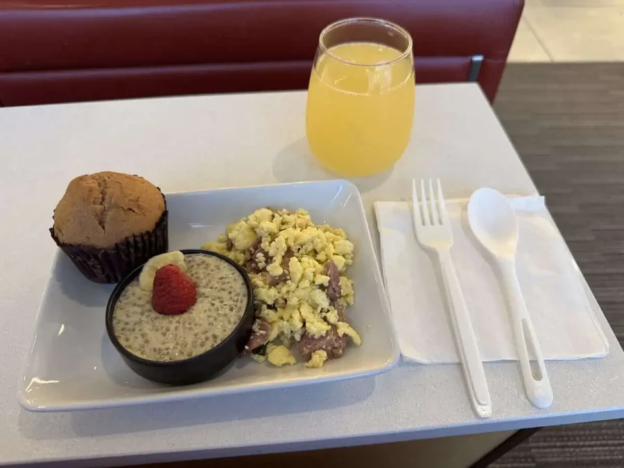 DFW_Admirals Club D_What I Ate JL6