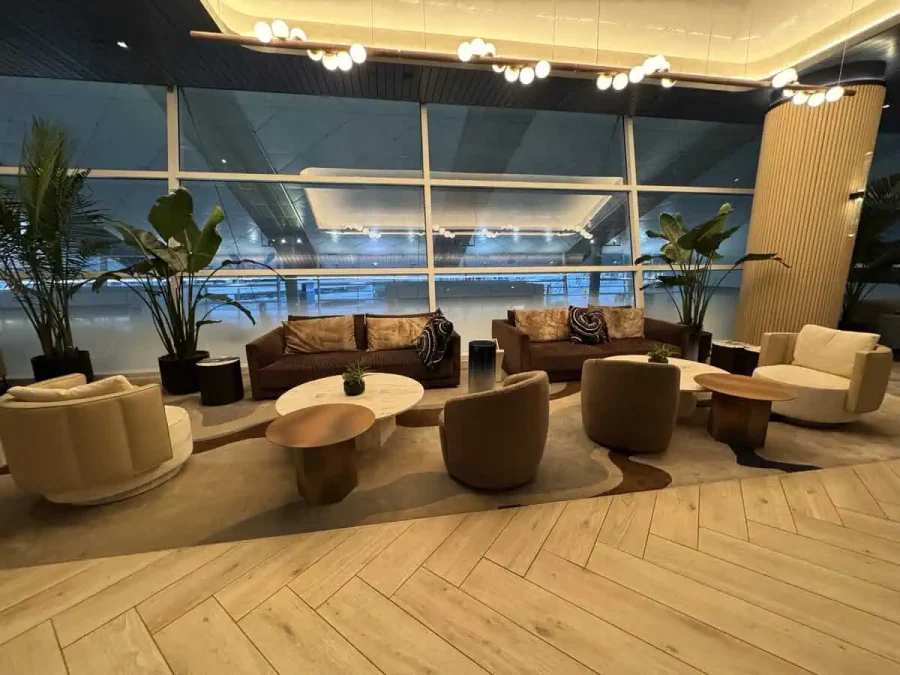 02_Chase Sapphire Lounge_02_Seating Area