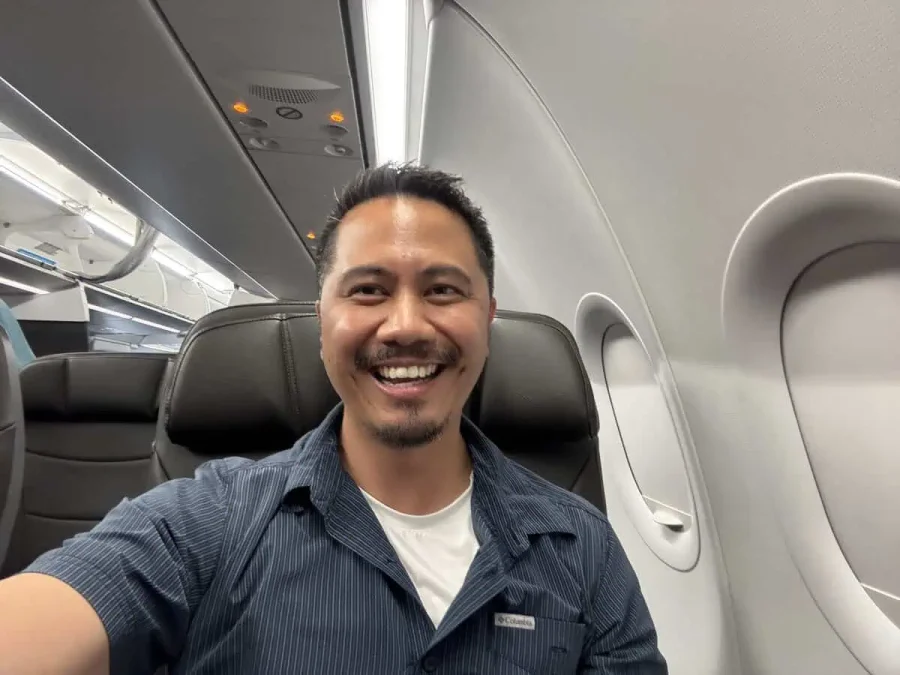 03_Me in AA First Class_01_Selfie